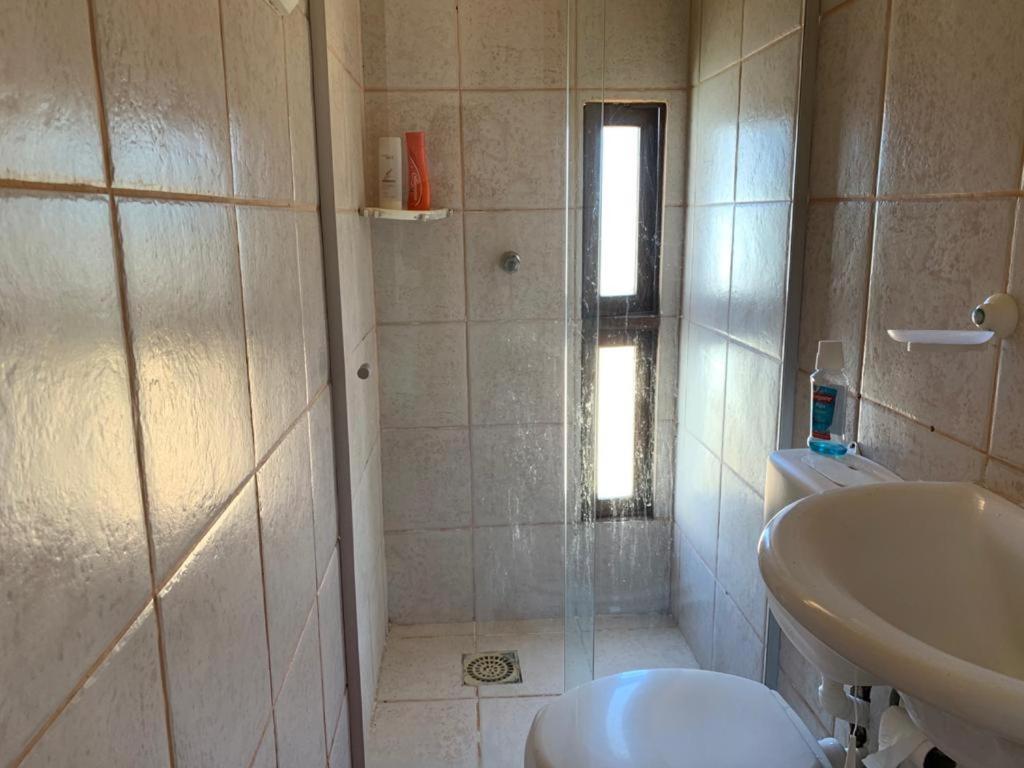لورو دي فريتاس Casa De Temporada 4 Quartos Sendo 2 Suites Em Vilas Do Atlantico - 200 M Da Praia E 6 Km Da Capital المظهر الخارجي الصورة